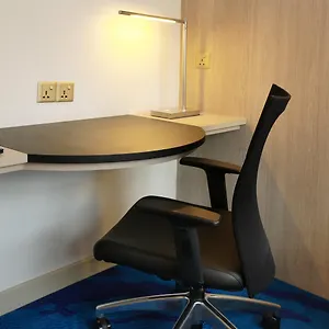 Hotel Express Centre By Ihg