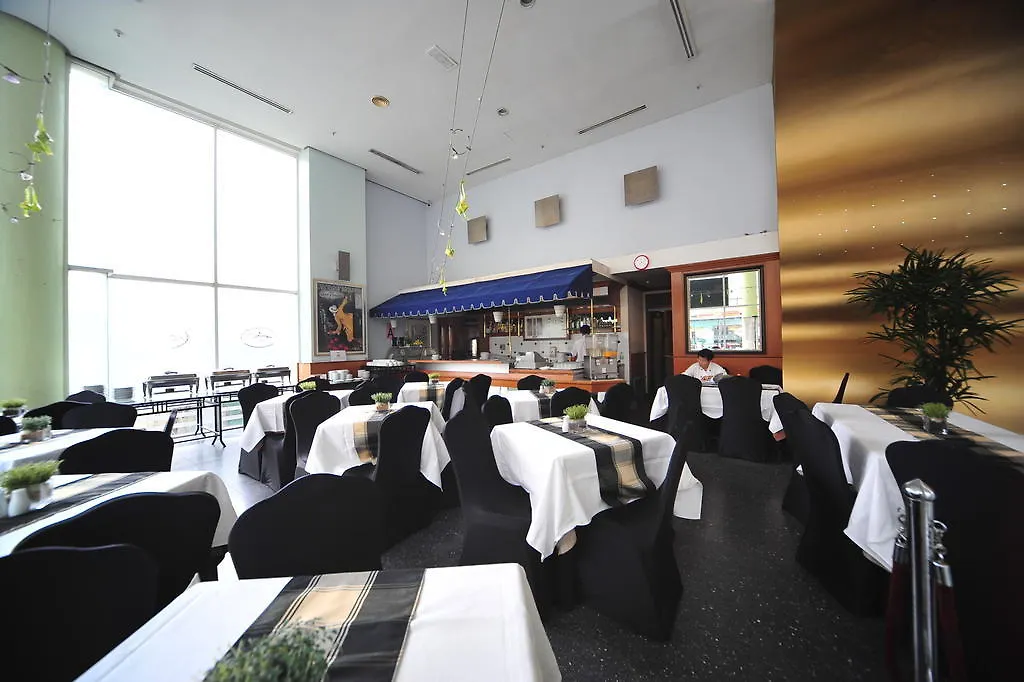 Alpha Genesis Hotel Bukit Bintang Kuala Lumpur 3*,